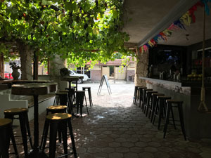 Outdoor cafe Puerto Morelos